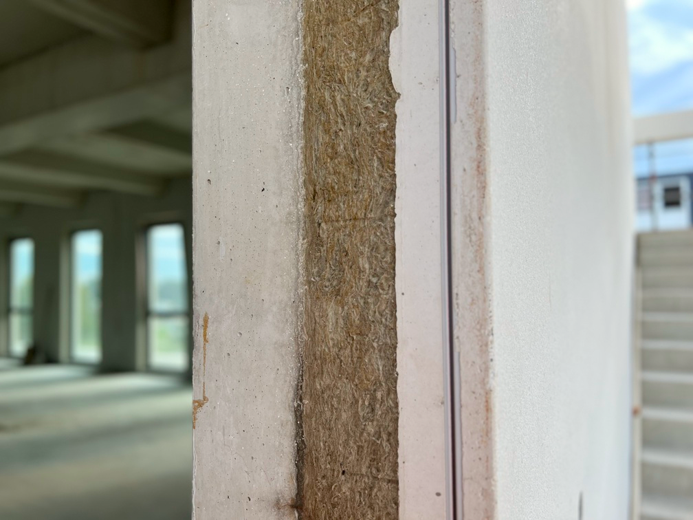 CIR-PREFA-produit-mur-double-peau-beton-prefabrique3 1