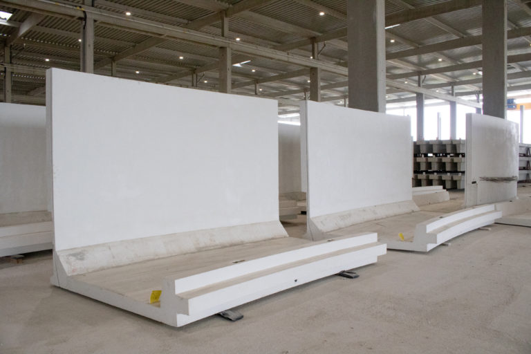 Acrotères, produits sur-mesure en béton préfabriqué pour tout type de construction, CIR PREFA