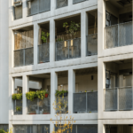 Zoom sur balcons 3D en béton préfabriqué – projet Clairsienne