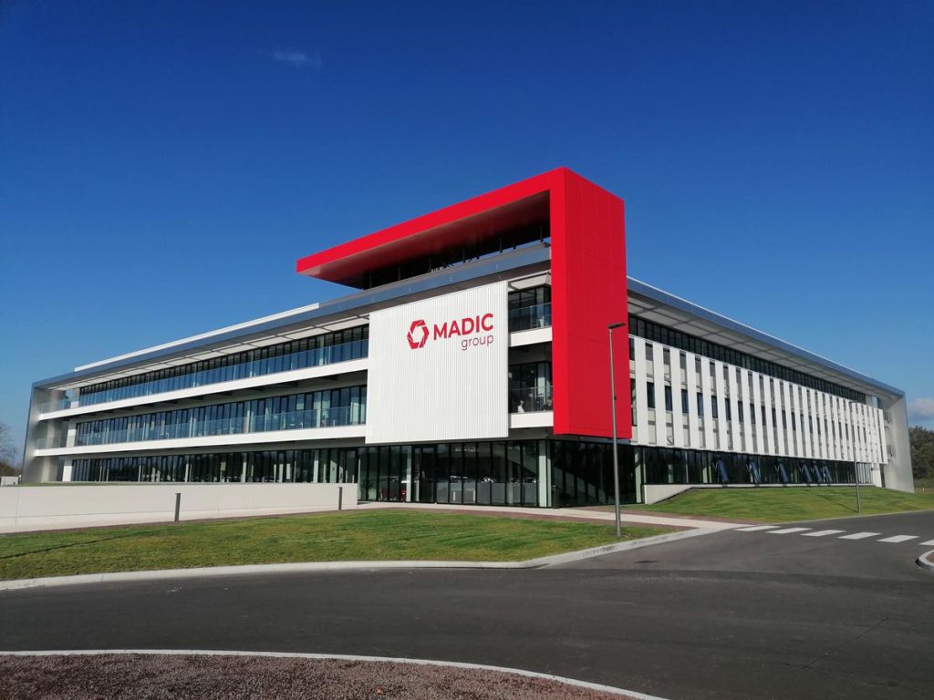 Madic_Holding_logistique_réalisation_st_André_Cubzac_HubertSaladin_CIR_PREFA1